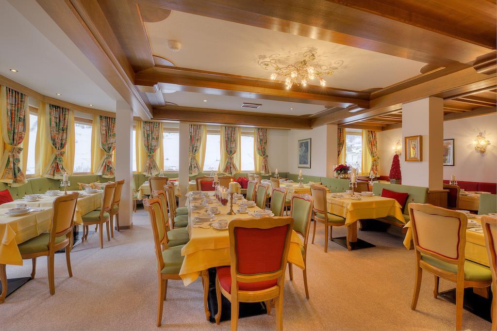 Hotel Palin Ισγκλ Εξωτερικό φωτογραφία